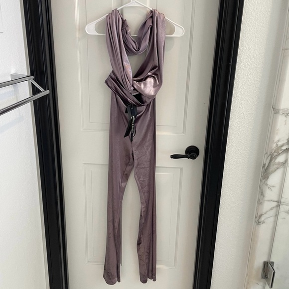 Bronx and Banco NWT Lilac Velvet Jumpsuit size XS - Picture 5 of 12
